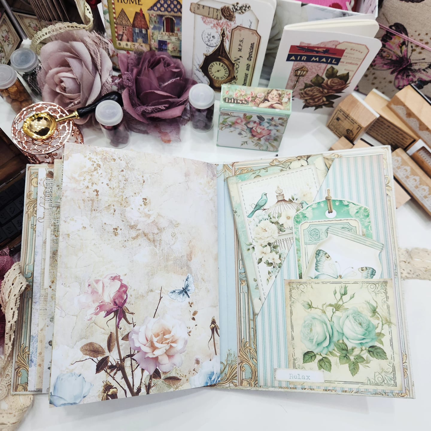 Vintage Birdie Scrapbook