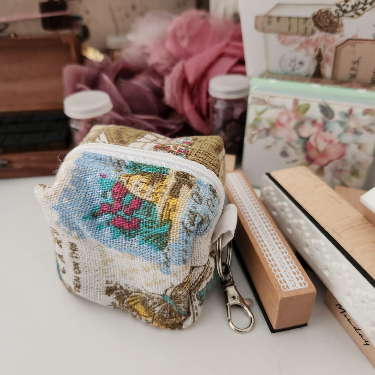 Vintage Fabric Cube Pouch