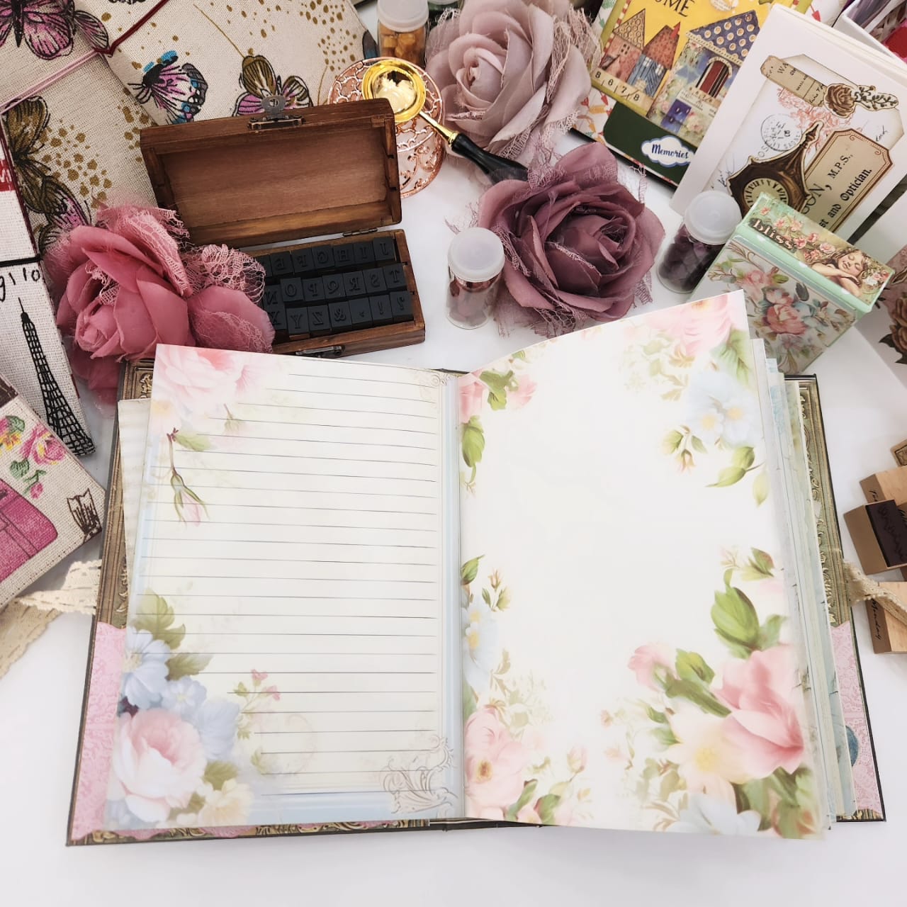 Black Floral Scrapbook - Elegance in every detail - Image 7