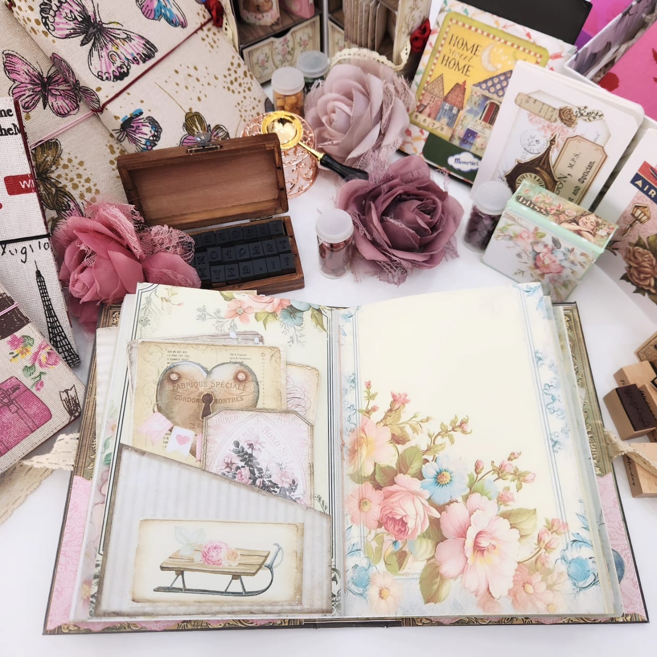 Black Floral Scrapbook - Elegance in every detail - Image 3